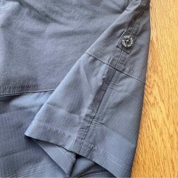 THE NORTH FACE Women's Wandur Hike Shorts Blue Grey  - 4 - Picture 8 of 17